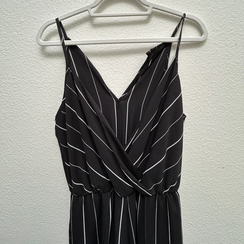 Black Striped V-Neck Sleeveless Jumpsuit